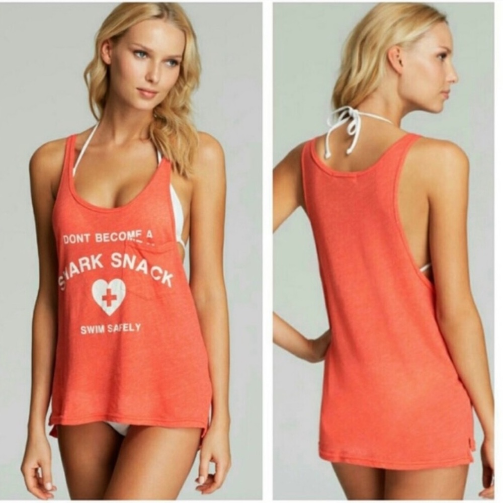 Wildfox red Shark snack tank